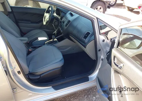 2016 Kia Forte Lx z USA, uszkodzony, nr VIN KNAFK4A60G5520207